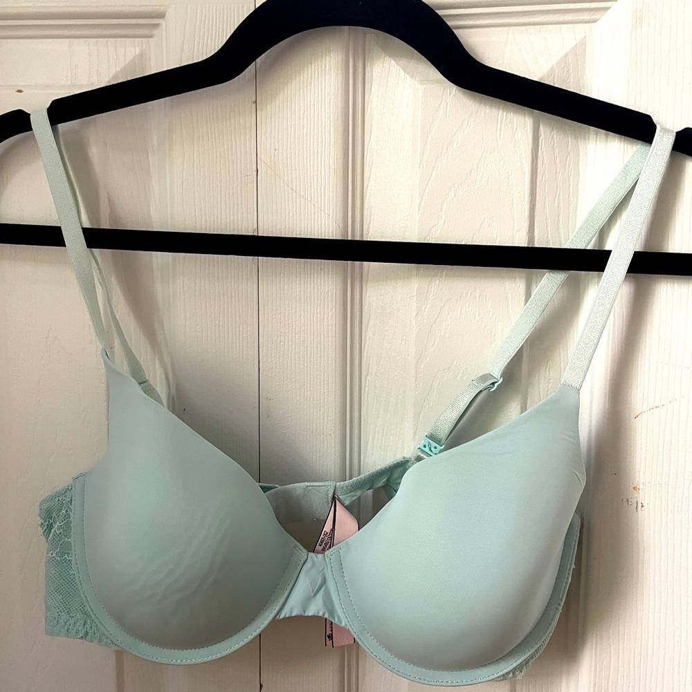 Victoria’s Secret Bra